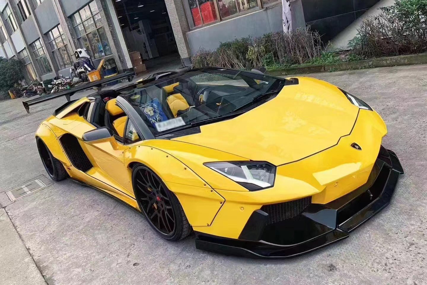2011-2016 Lamborghini Aventador DE Style Side Skirts