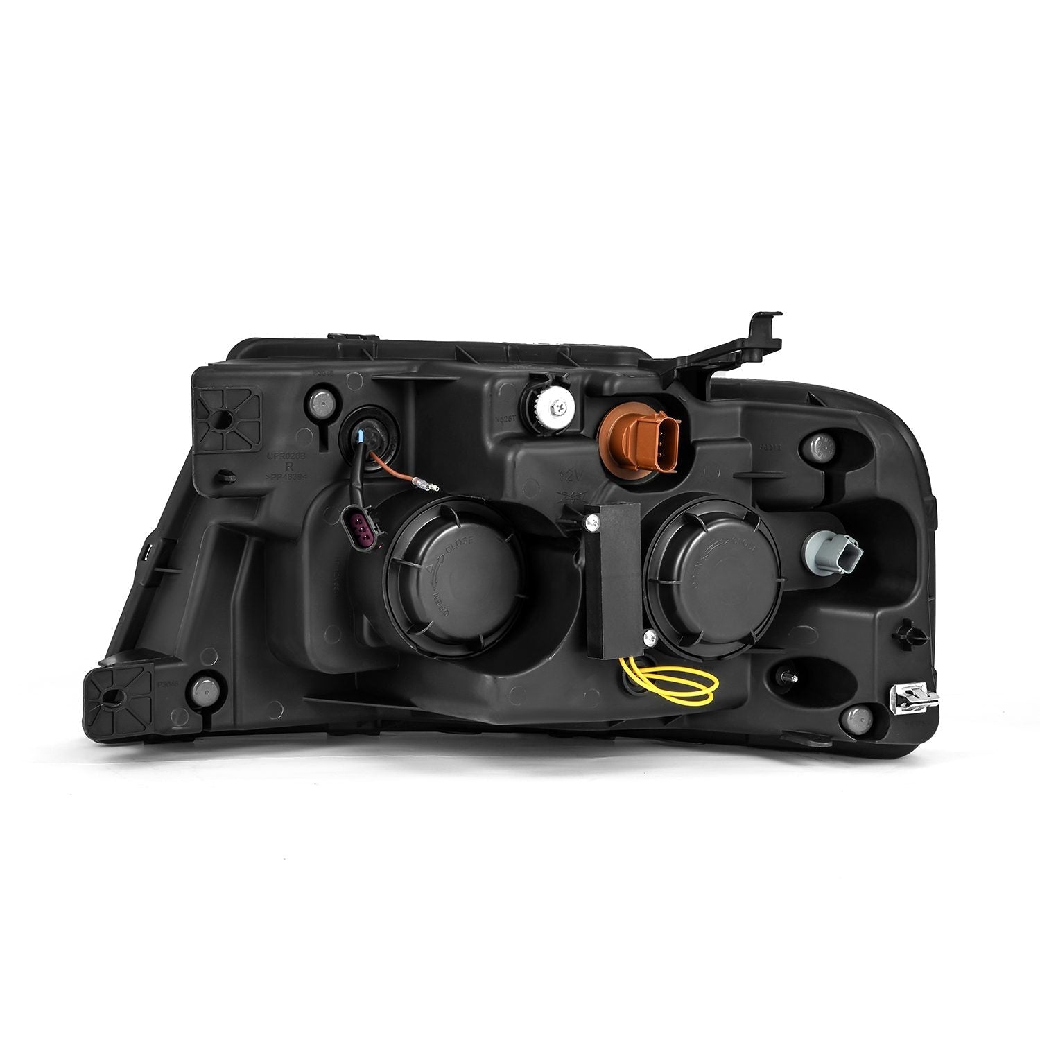 04-08 Ford F150 / 06-08 Lincoln Mark LT LUXX-Series LED Projector Headlights Black | AlphaRex