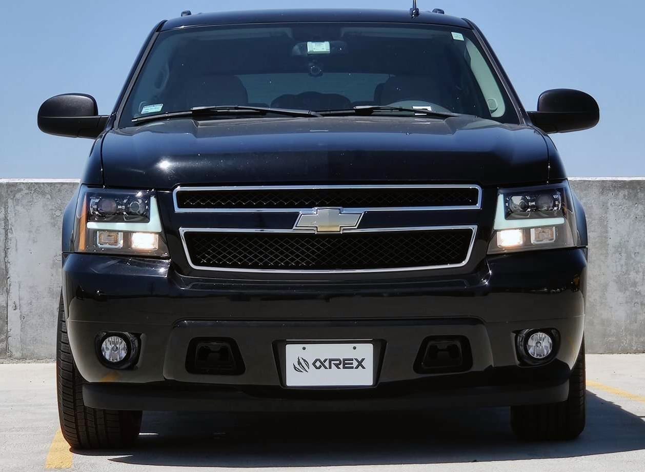07-14 Chevrolet Tahoe/Suburban/07-13 Avalanche LUXX-Series LED Projector Headlights Black | AlphaRex
