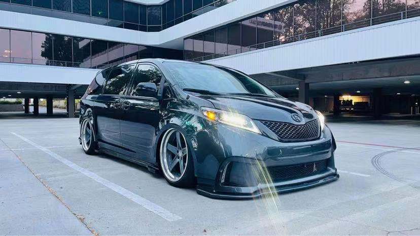 11-20 Toyota Sienna NOVA-Series LED Projector Headlights Alpha-Black | AlphaRex