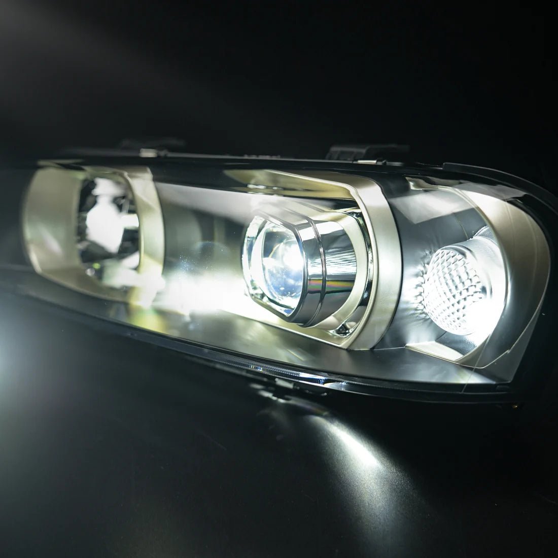 Nissan Skyline R34 BNR34 ER34 ENR34 HR34 Projector LED Headlights 1998-2002