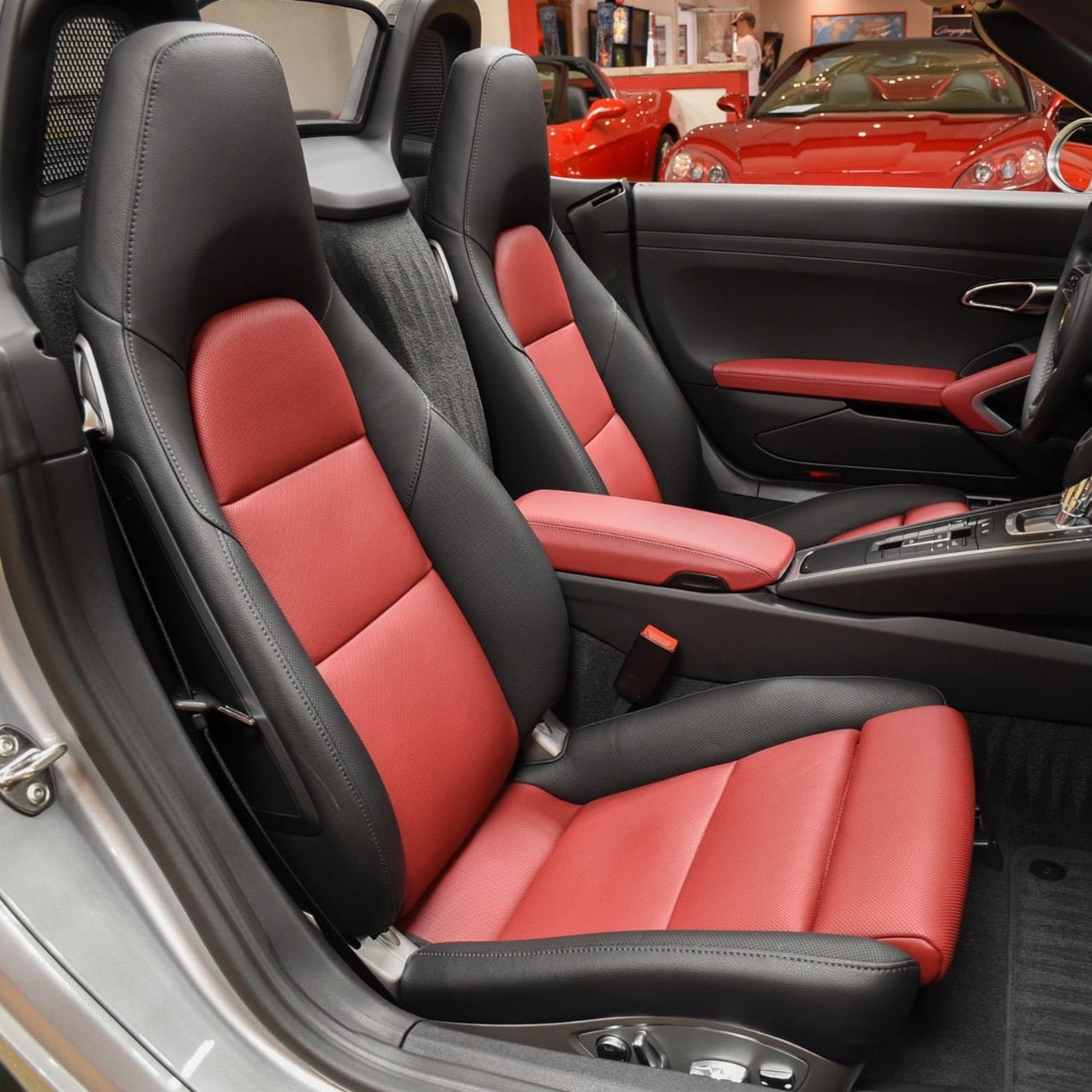 Porsche 718 Cayman 982 Custom Leather Seat Covers 2017-Up