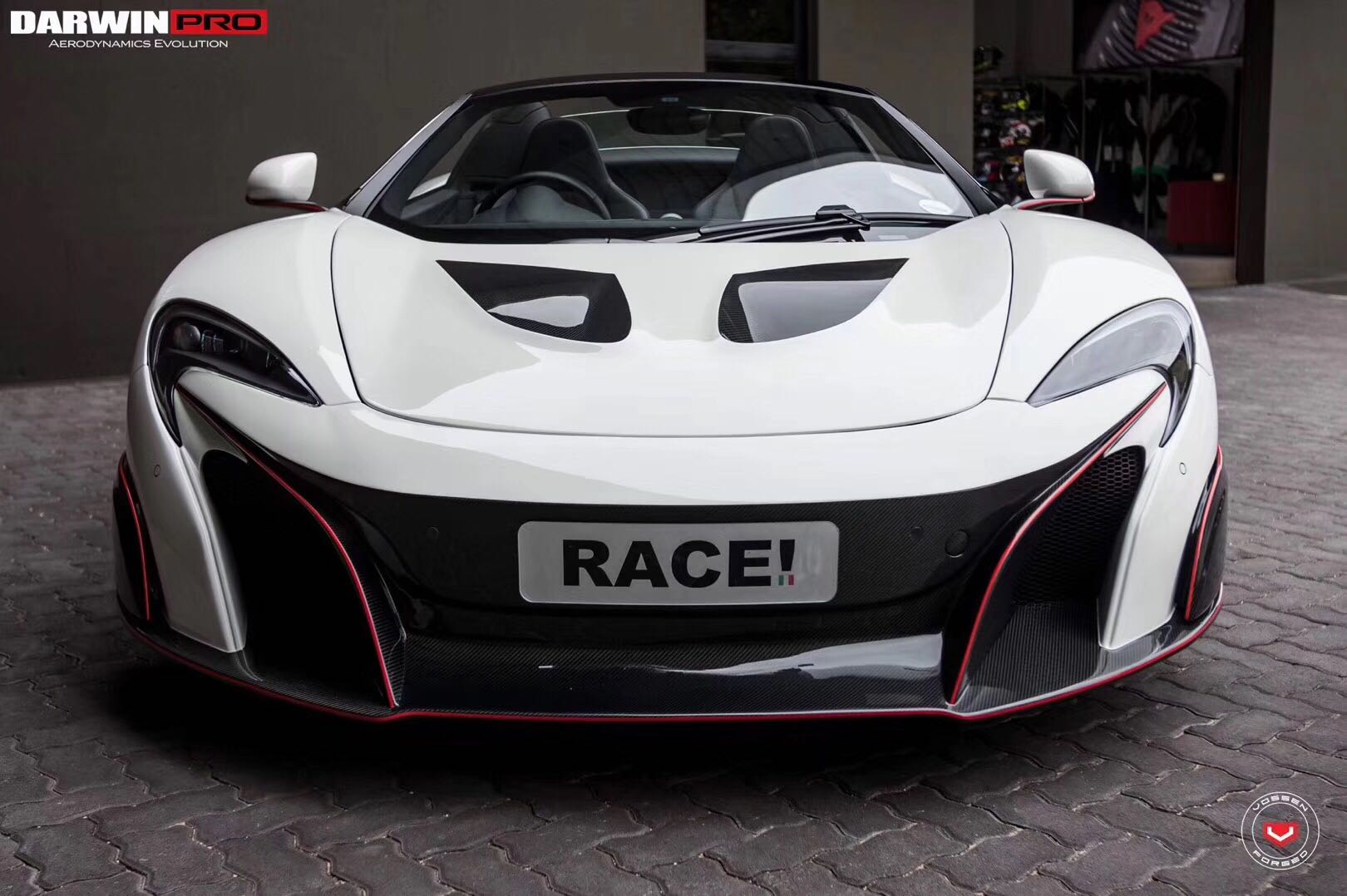 2011 - 2014 McLaren MP4 12C 675LT Style Front Bumper & Fender