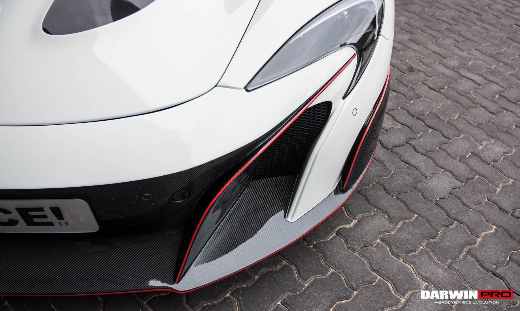 2011 - 2014 McLaren MP4 12C 675LT Style Front Bumper & Fender