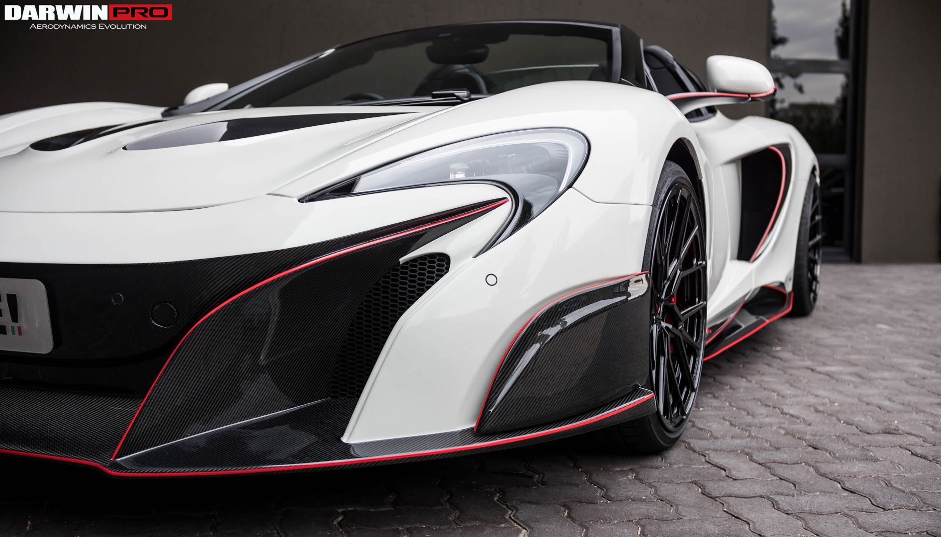 2011 - 2014 McLaren MP4 12C 675LT Style Front Bumper & Fender