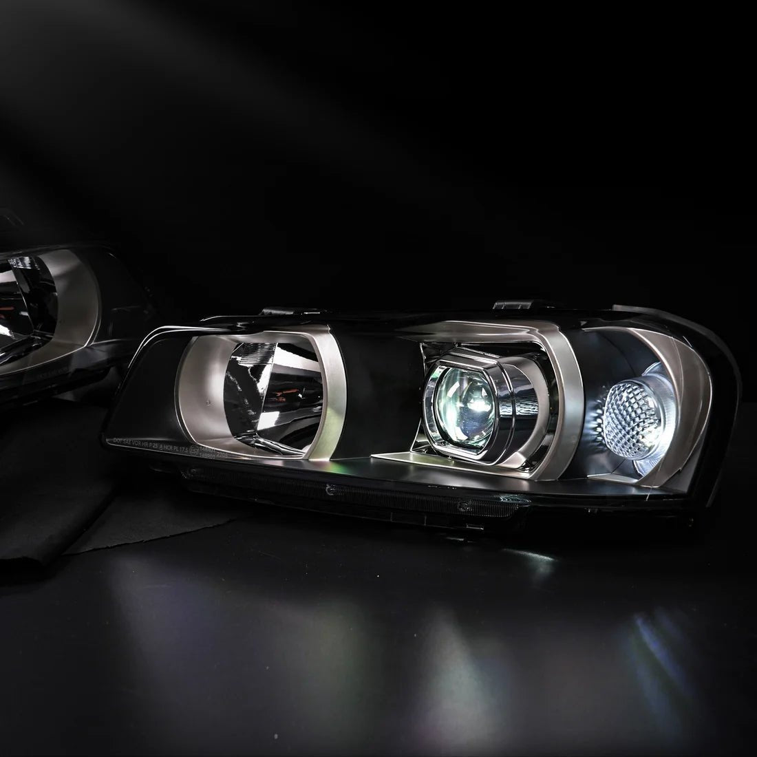Nissan Skyline R34 BNR34 ER34 ENR34 HR34 Projector LED Headlights 1998-2002