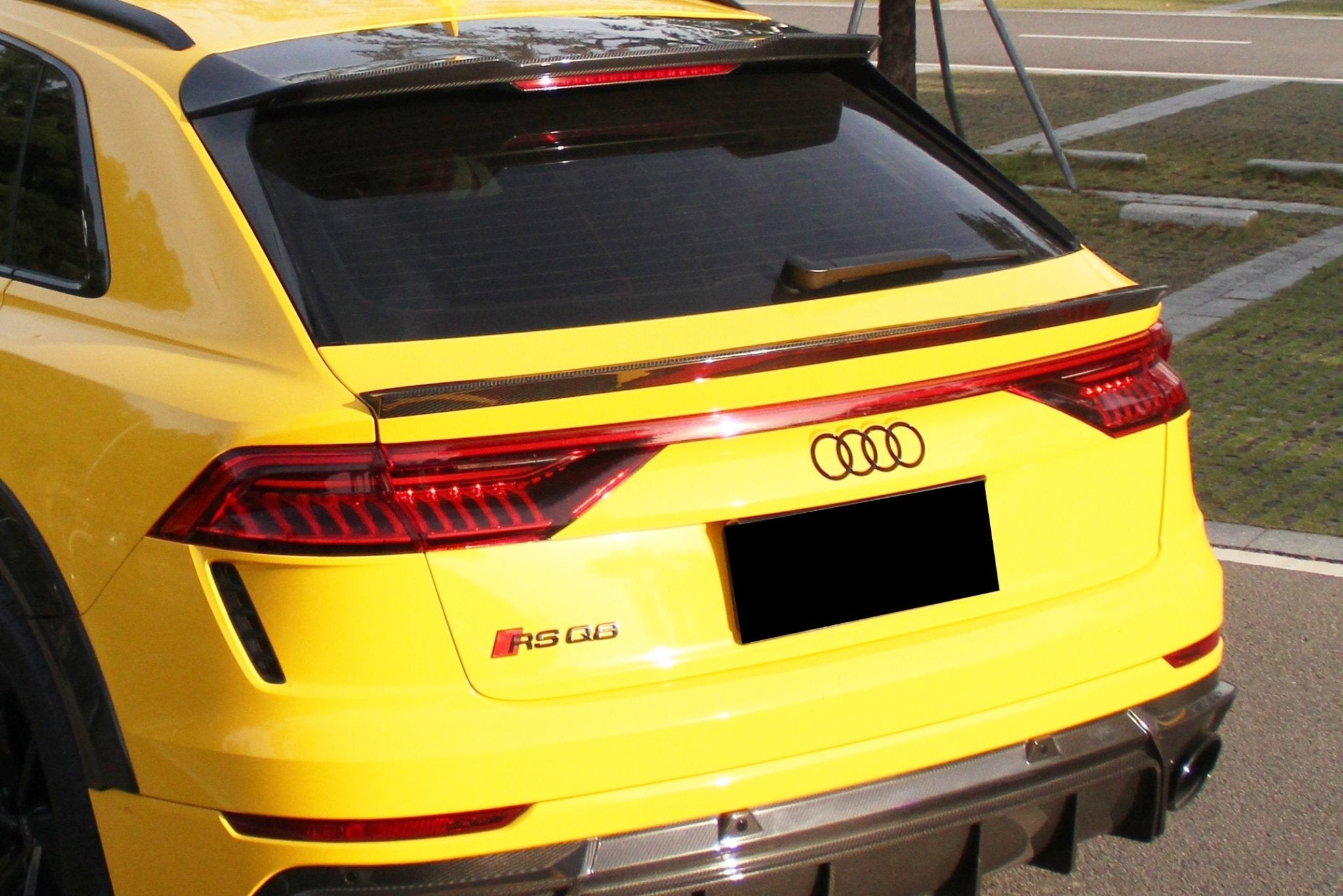 Audi Q8 SQ8 RSQ8 AD Style Dry Carbon Fiber Trunk Spoiler 2019-2023