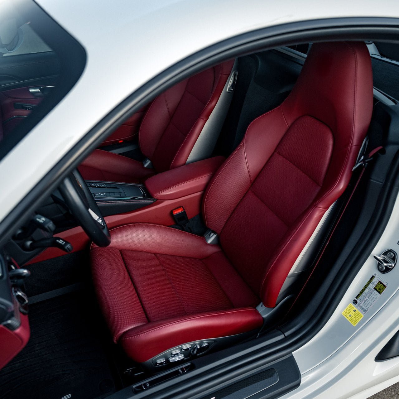 Porsche 718 Cayman 982 Custom Leather Seat Covers 2017-Up