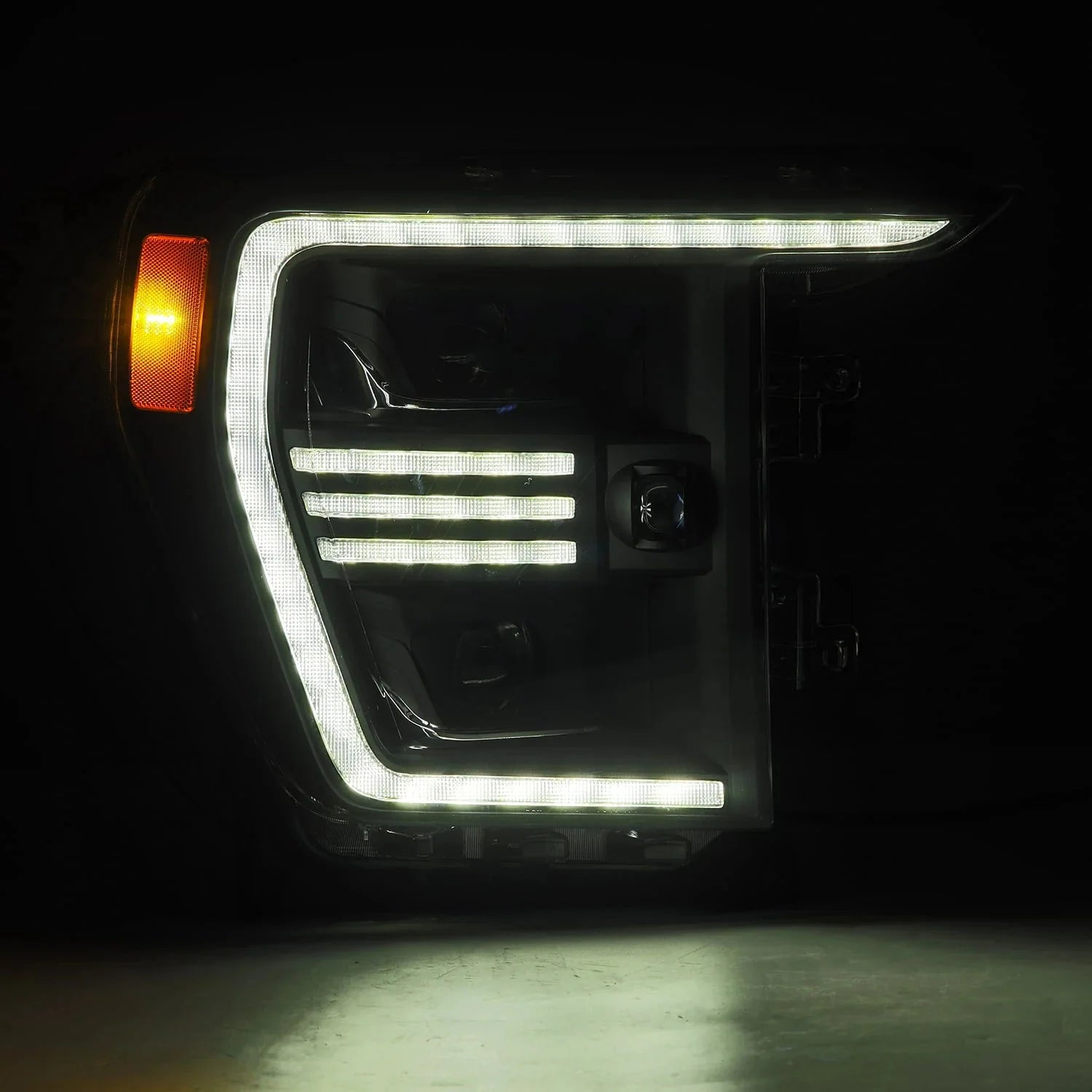 21-23 Ford F150 PRO-Series Halogen Projector Headlights Black | AlphaRex