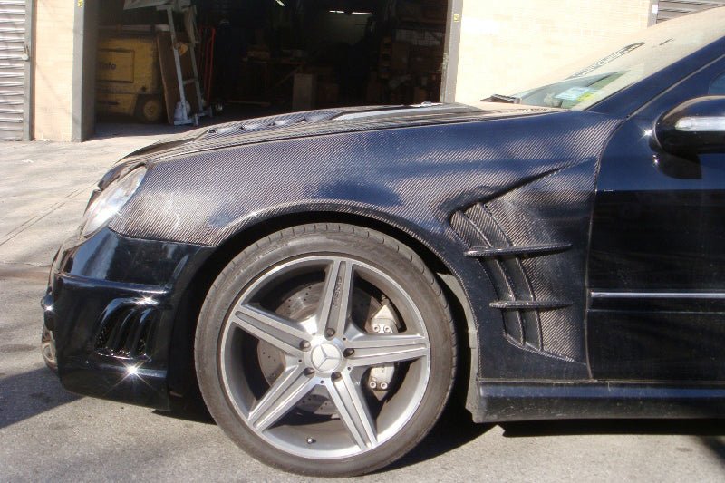2005-2007 Mercedes Benzw203 C55 AMG Only WI Style Front Fender - Carbonado