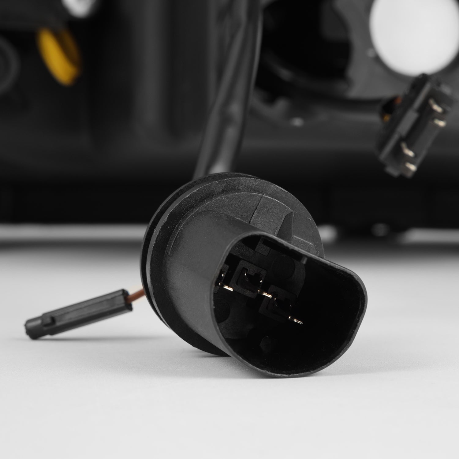 92-96 Ford F-Series/Bronco PRO-Series Halogen Projector Headlights Chrome | AlphaRex