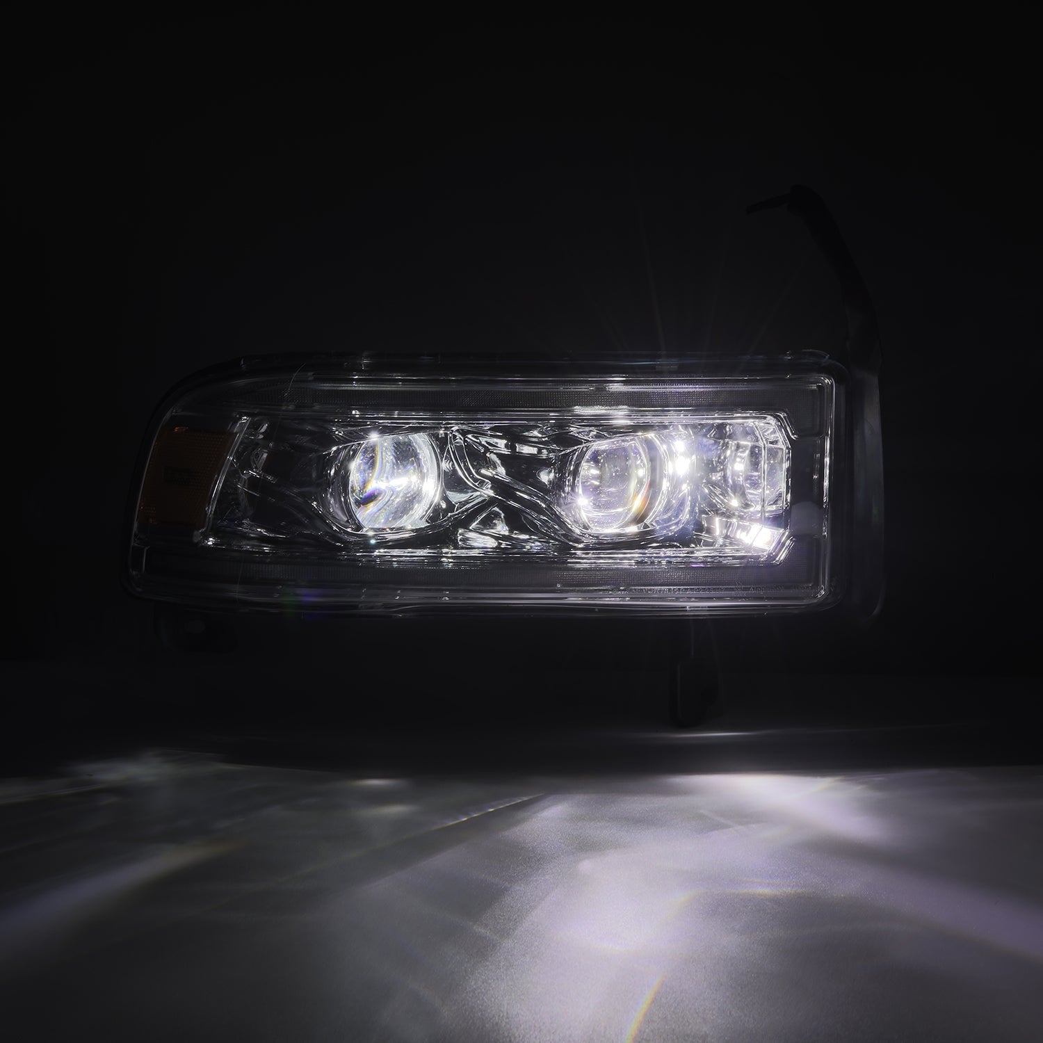 94-01 Dodge Ram 1500/94-02 Ram 2500/3500 LUXX-Series LED Headlights Chrome | AlphaRex