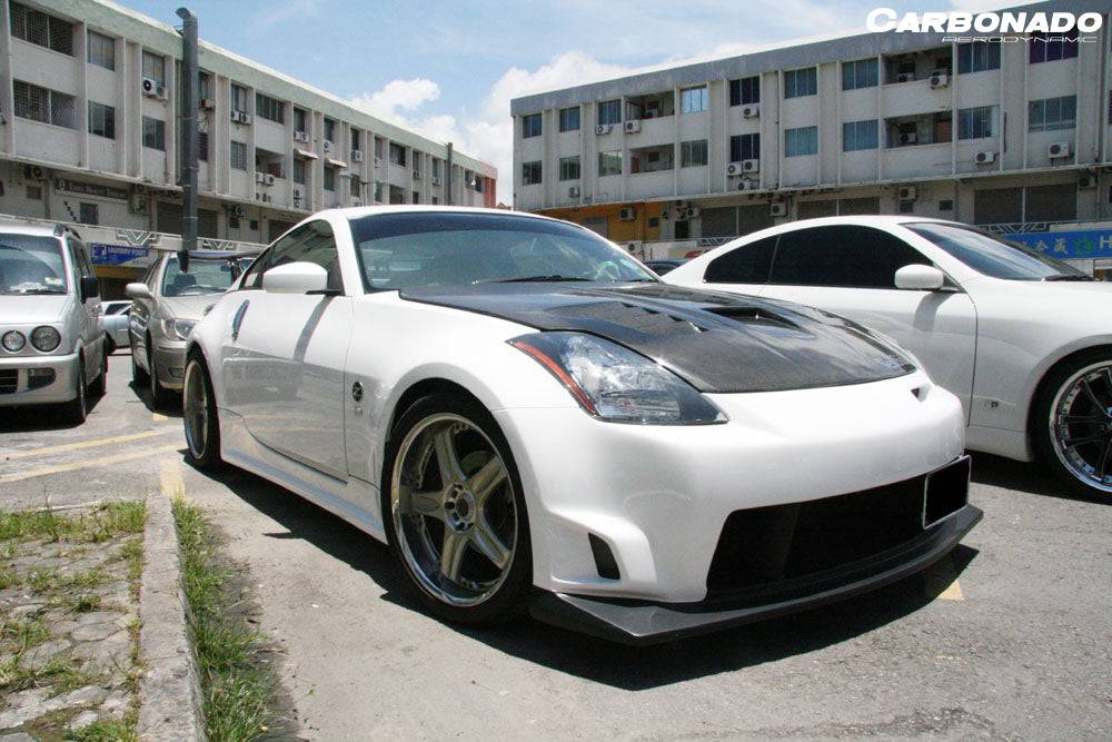 2003-2005 Nissan 350Z VT Style Hood - Carbonado