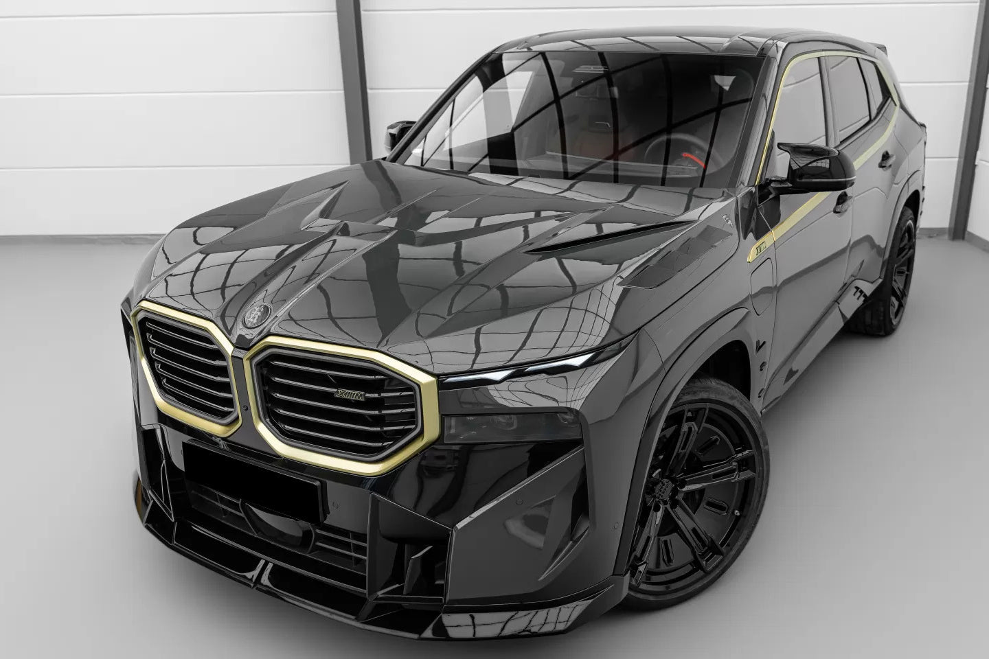 2023-2025 BMW XM G09 LD Style Dry Carbon Fiber Hood - Carbonado