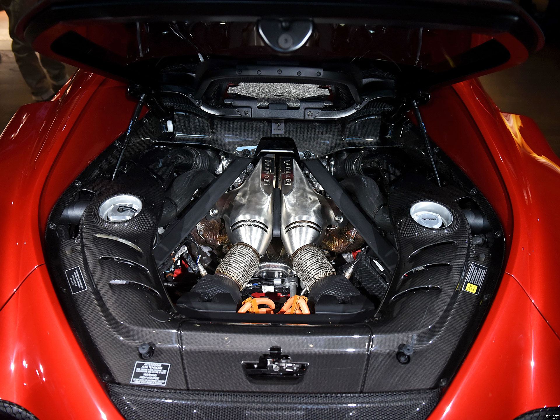 2022-UP Ferrari 296 GTB OE Style Dry Carbon Fiber Engine Bay Panel Replacement Kits 4pcs - Carbonado