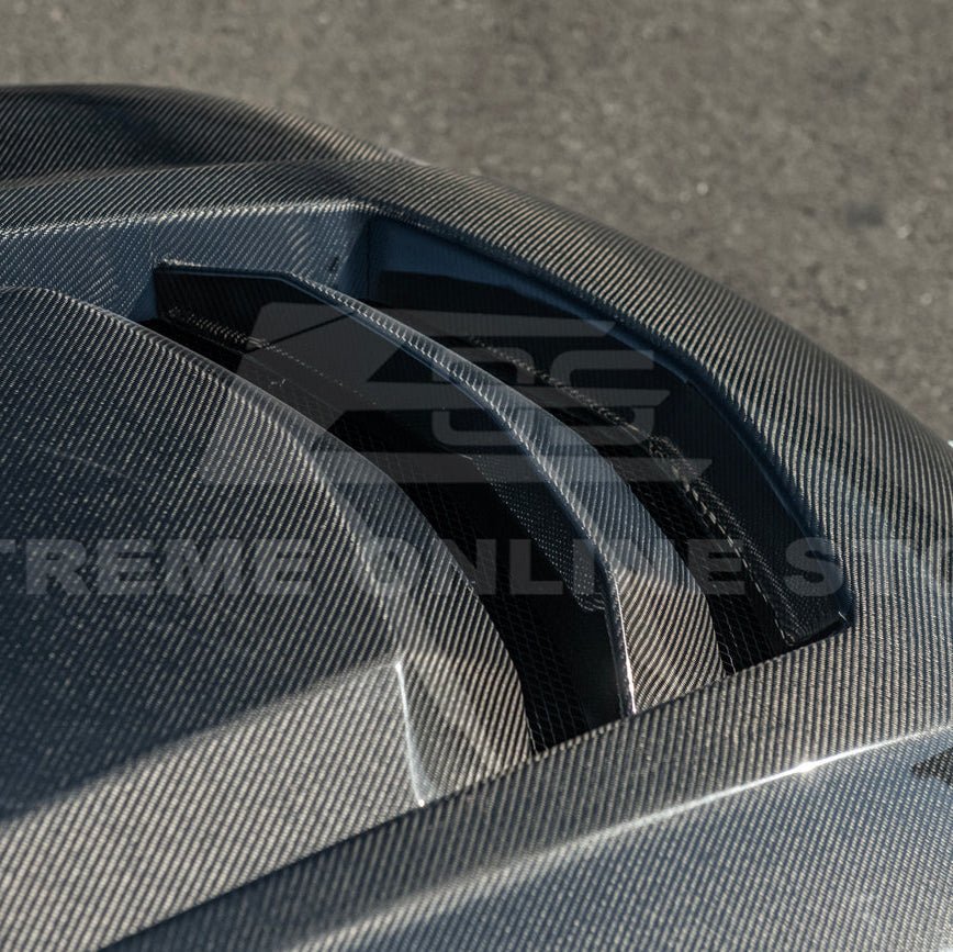 Pontiac GTO ZR1 Style Carbon Fiber Middle Vented Hood 2004-2006