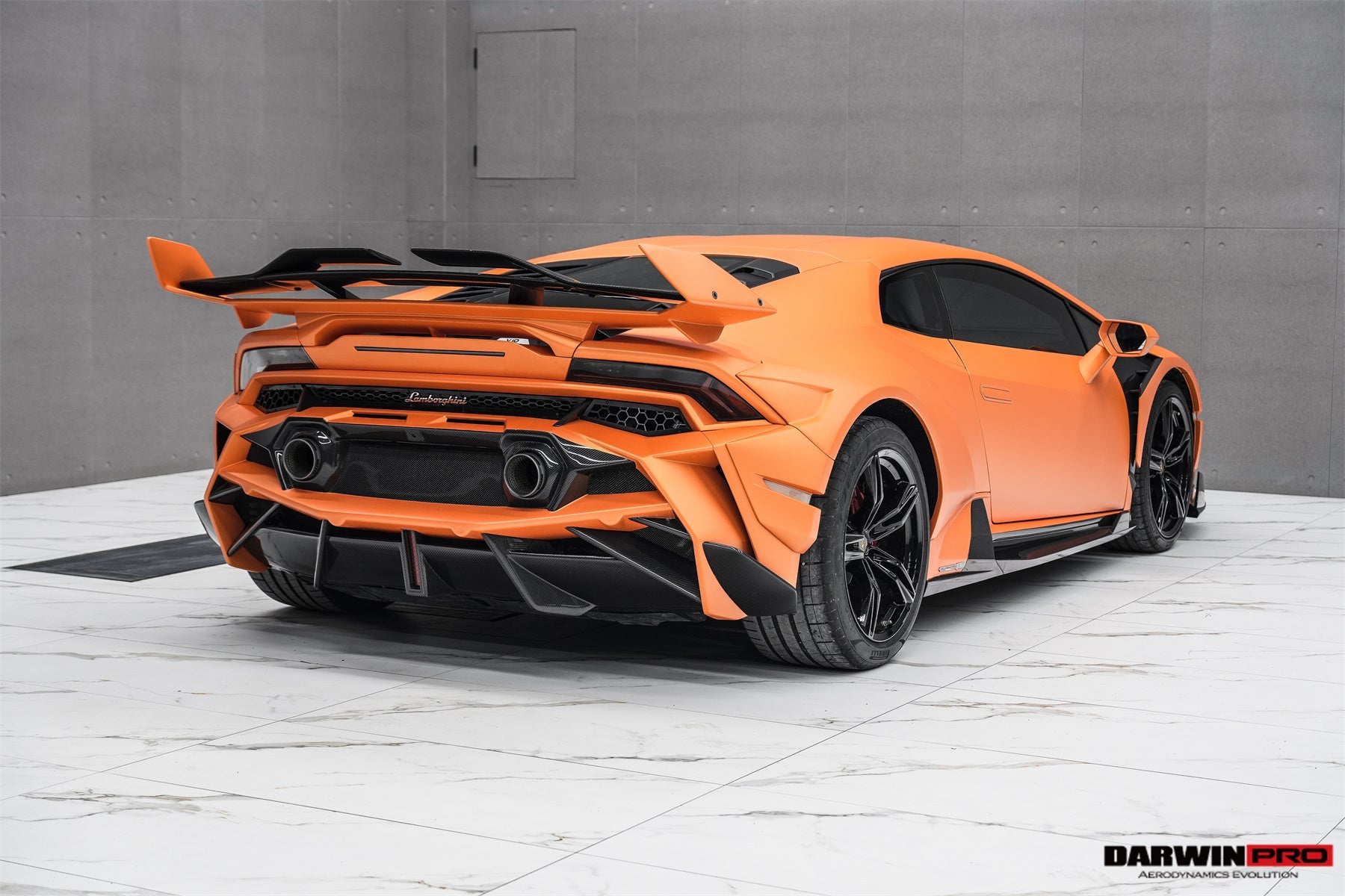 Lamborghini Huracan LP610 / LP580 BKSSII Style Carbon Fiber Rear Bumper 2015-2019