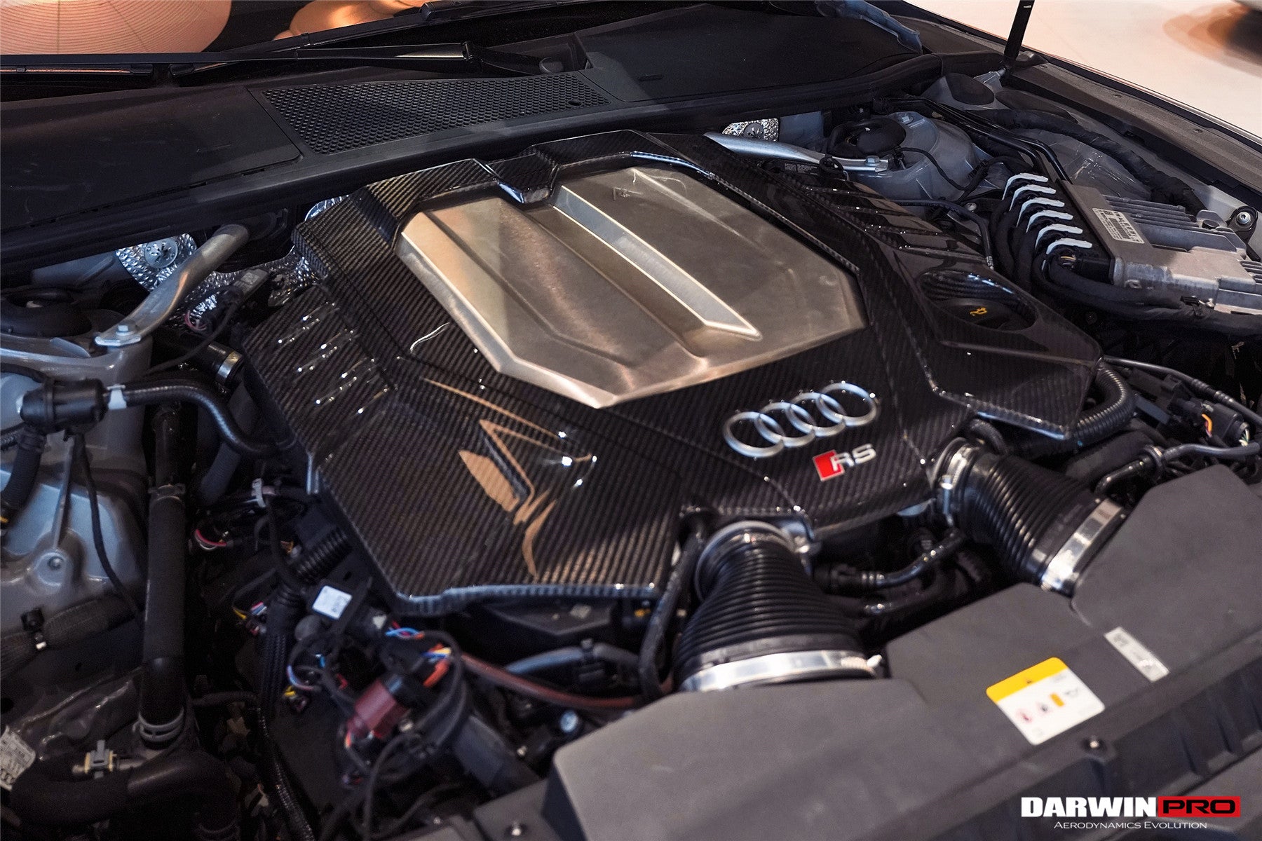 2019 - 2025 Audi RS6 Avant C8 & RS7 C8 Quattro OEM Style Dry Carbon Fiber Engine Cover Replacement