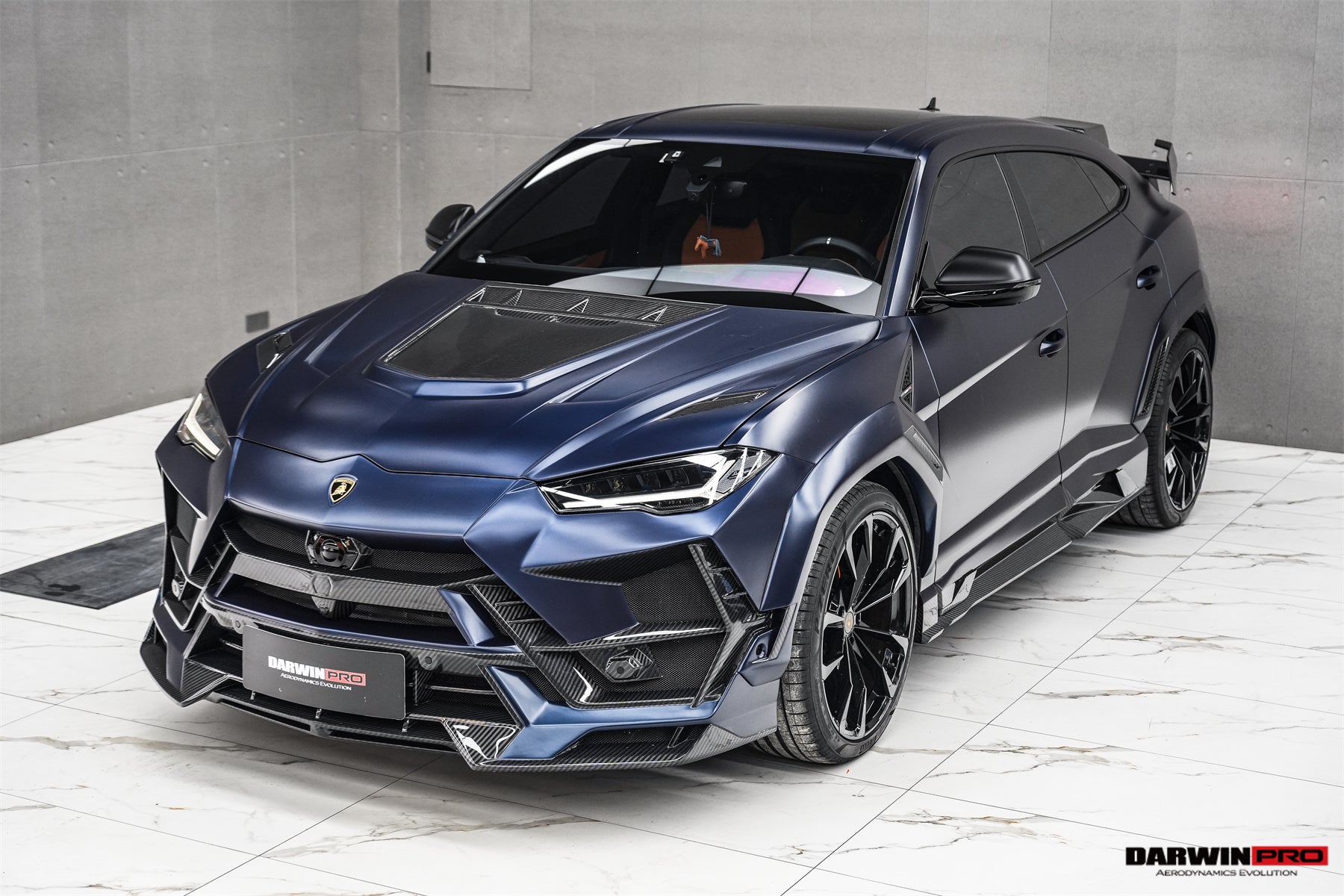 Lamborghini Urus BKSS Style Partial Carbon Fiber Hood and Front Bumper 2018-2025