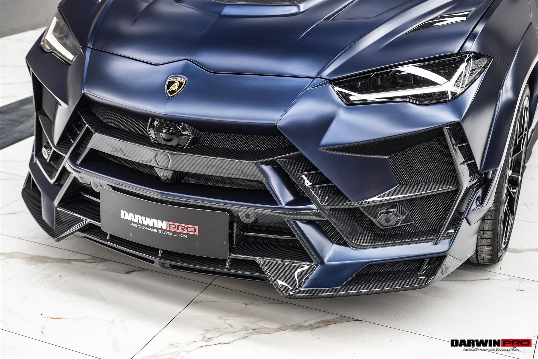 Lamborghini Urus BKSS Style Partial Carbon Fiber Hood and Front Bumper 2018-2025