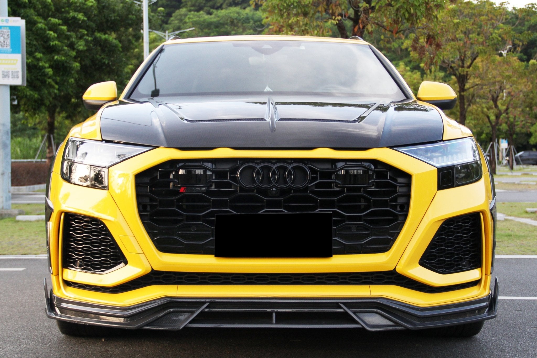 Audi RSQ8 AD Style Dry Carbon Fiber Front Lip Splitter 2020-2023