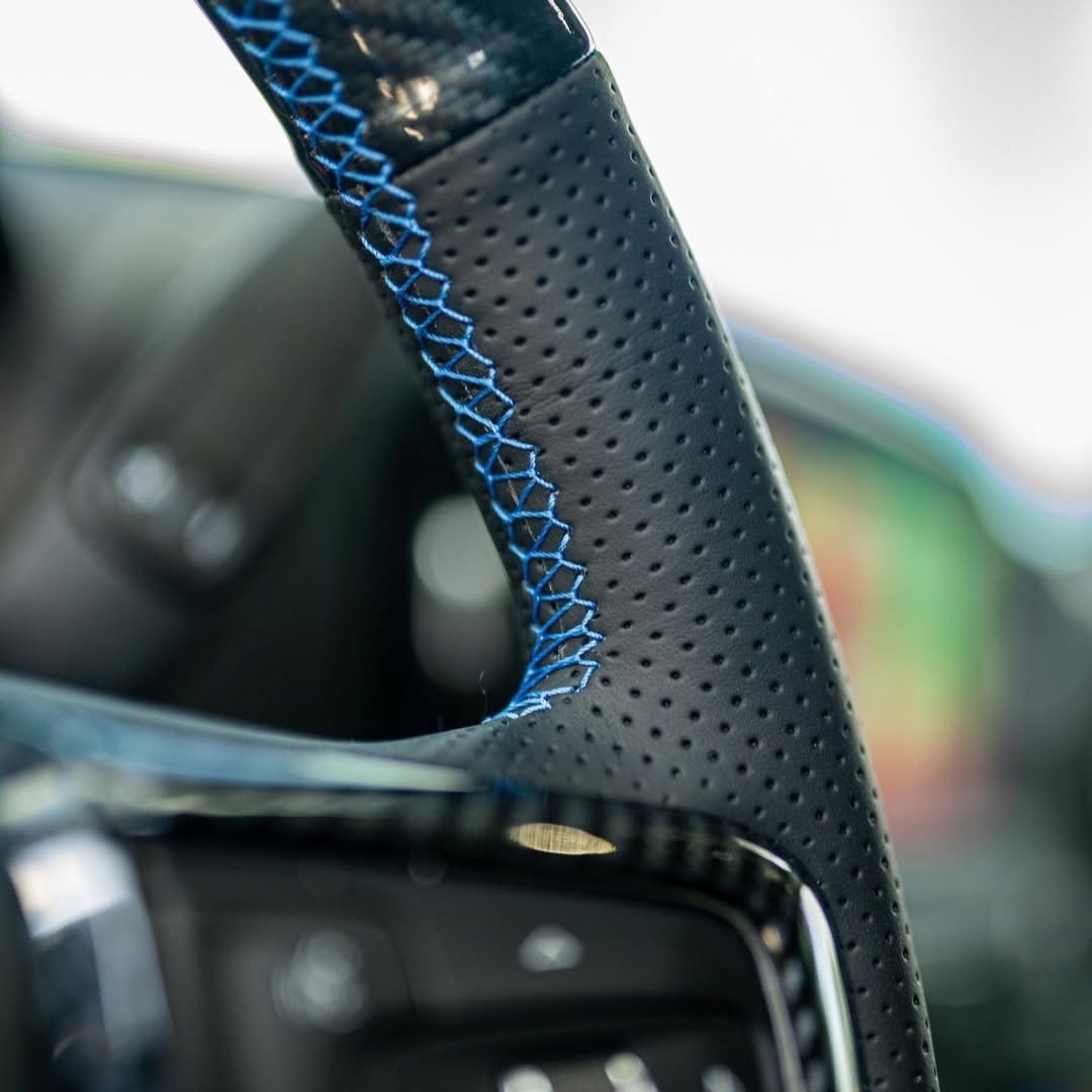 Chevrolet Silverado, Suburban | GMT K2XX, T1XX Custom Carbon Fiber Steering Wheel 2014-Up