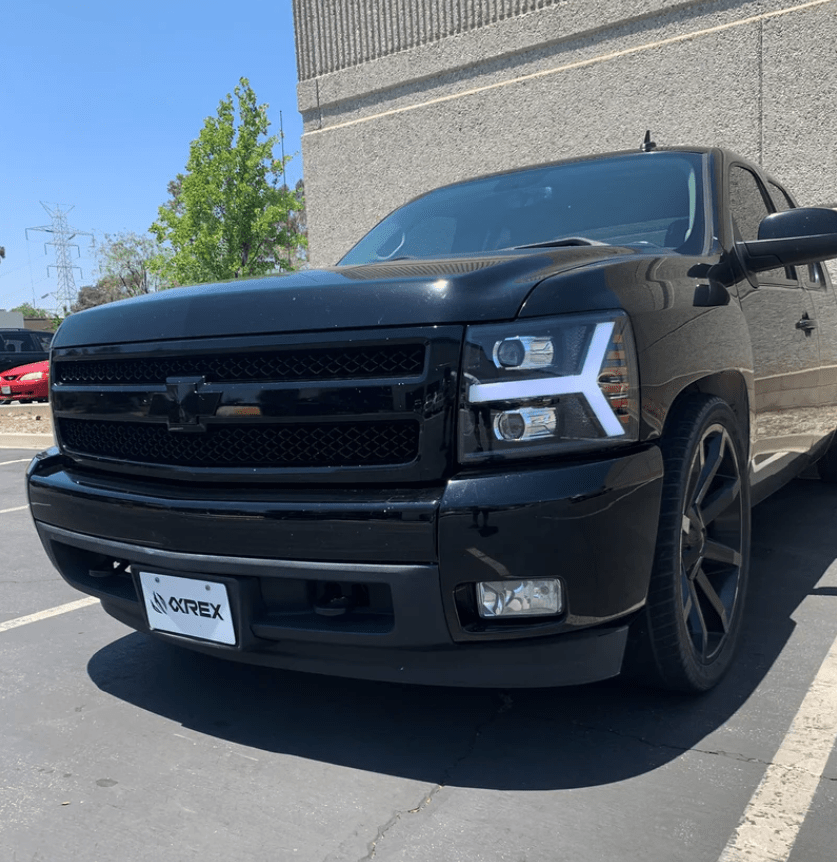 Chevrolet Silverado LUXX-Series LED Projector Headlights 2007-2013