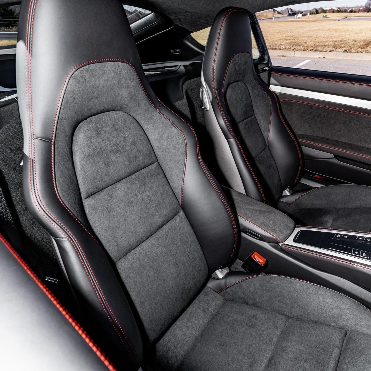 Porsche 718 Cayman 982 Custom Leather Seat Covers 2017-Up