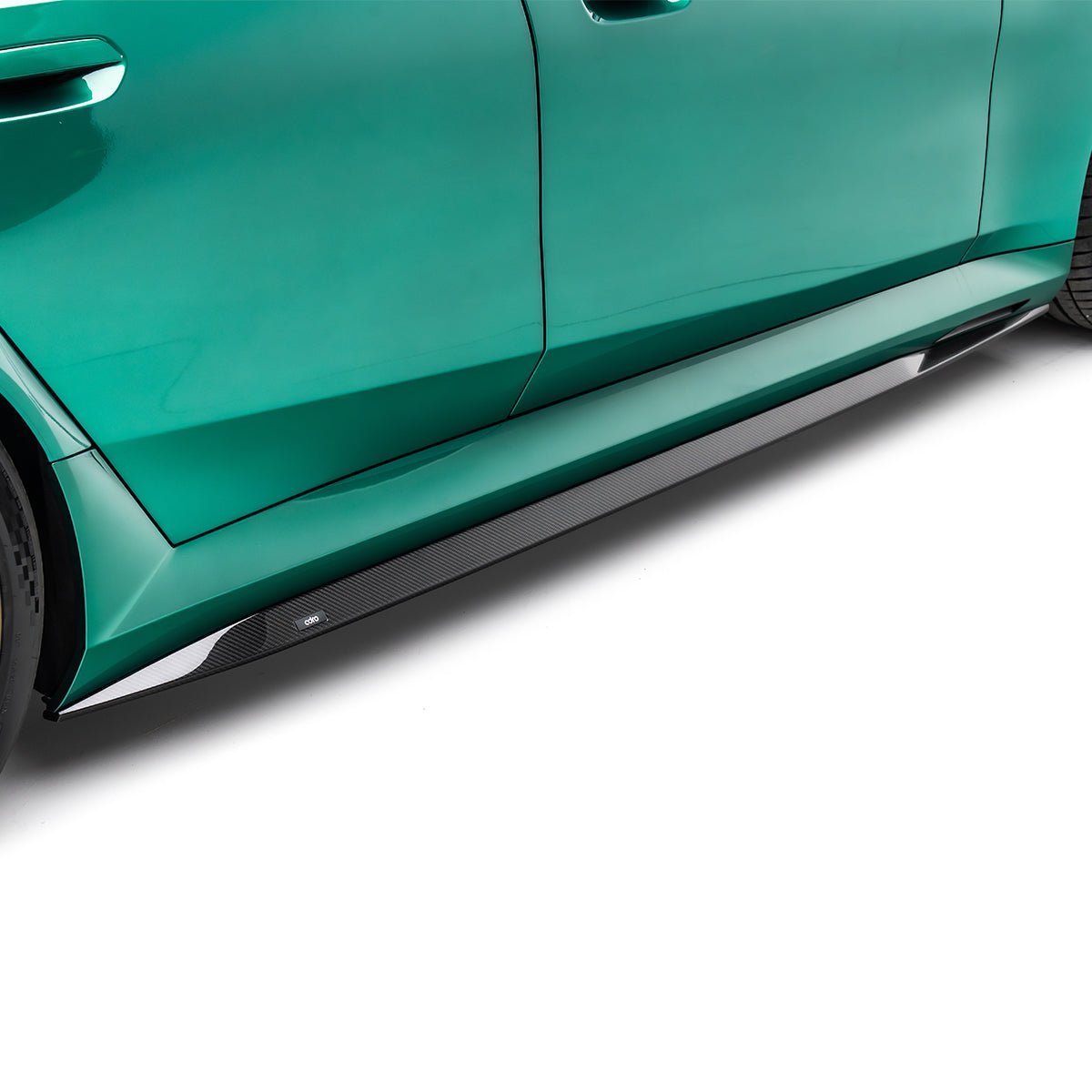 BMW G90 M5 Carbon Fiber Side Skirts 2025