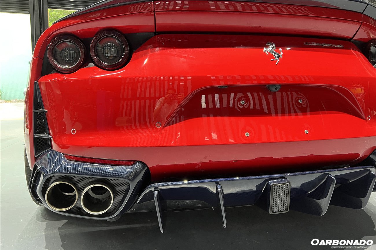 2018 - 2025 Ferrari 812 Superfast MSY Style Rear Diffuser with Light