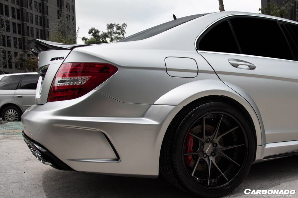 2008 - 2014 Mercedes Benz W204 C Class/ C63 AMG Sedan RT Style Carbon Fiber Trunk Spoiler