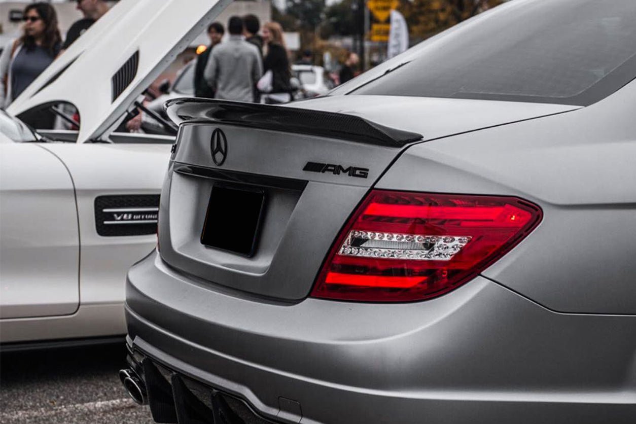 2008 - 2014 Mercedes Benz W204 C-Class C63 AMG Sedan VS Style Carbon Fiber Trunk Spoiler