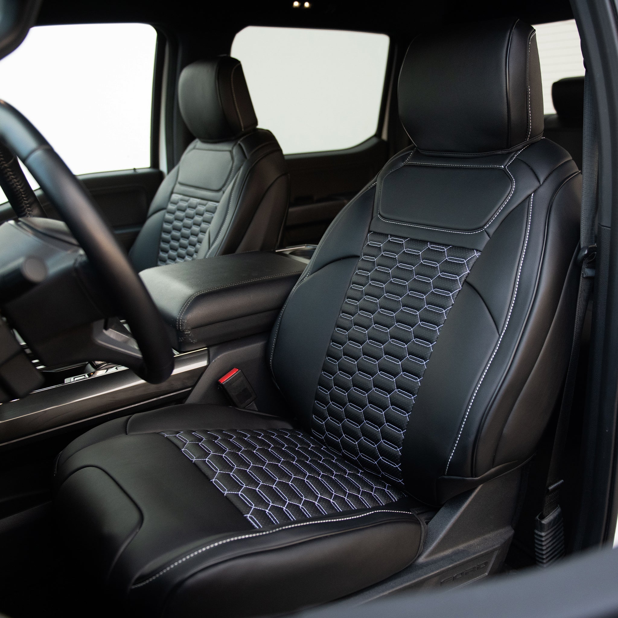2021-ford-f-150-premium-custom-seat-coversSuperCrew (Crew Cab) W/ Front Middle Jump Seat