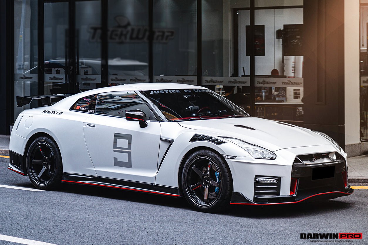 2008-2016 Nissan GTR (R35) Ver17 NSM Style Carbon Fiber Front Bumper