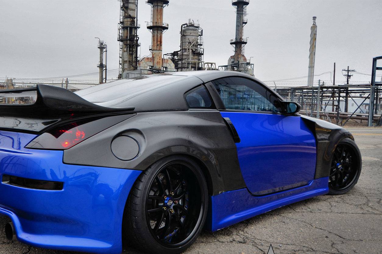 2003-2008 Nissan 350Z DL Style Wide Fender Set - Carbonado