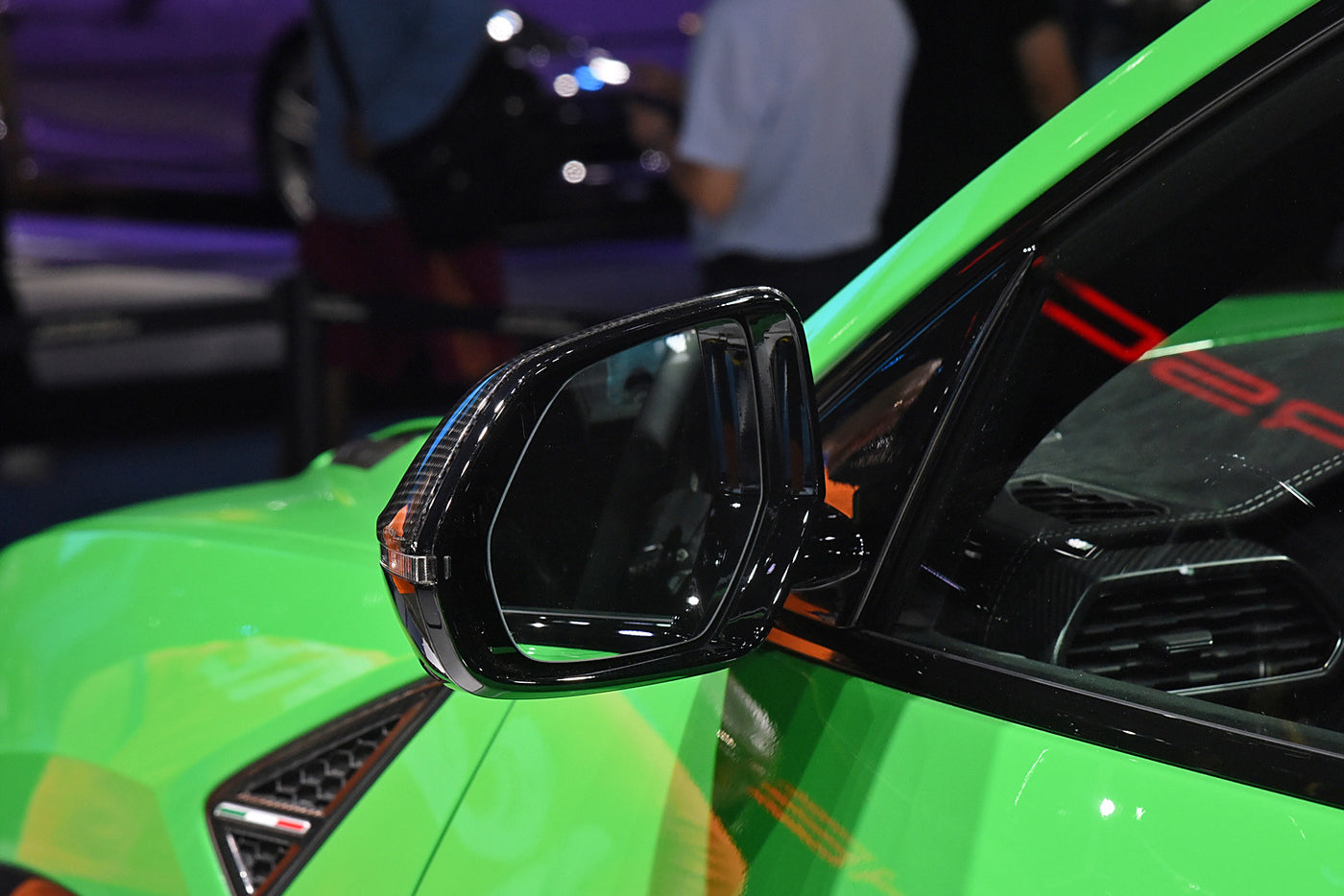 2018 - 2024 Lamborghini URUS Convert 2023 Performante Dry Carbon Fiber Mirror Housing (No BSA holes)