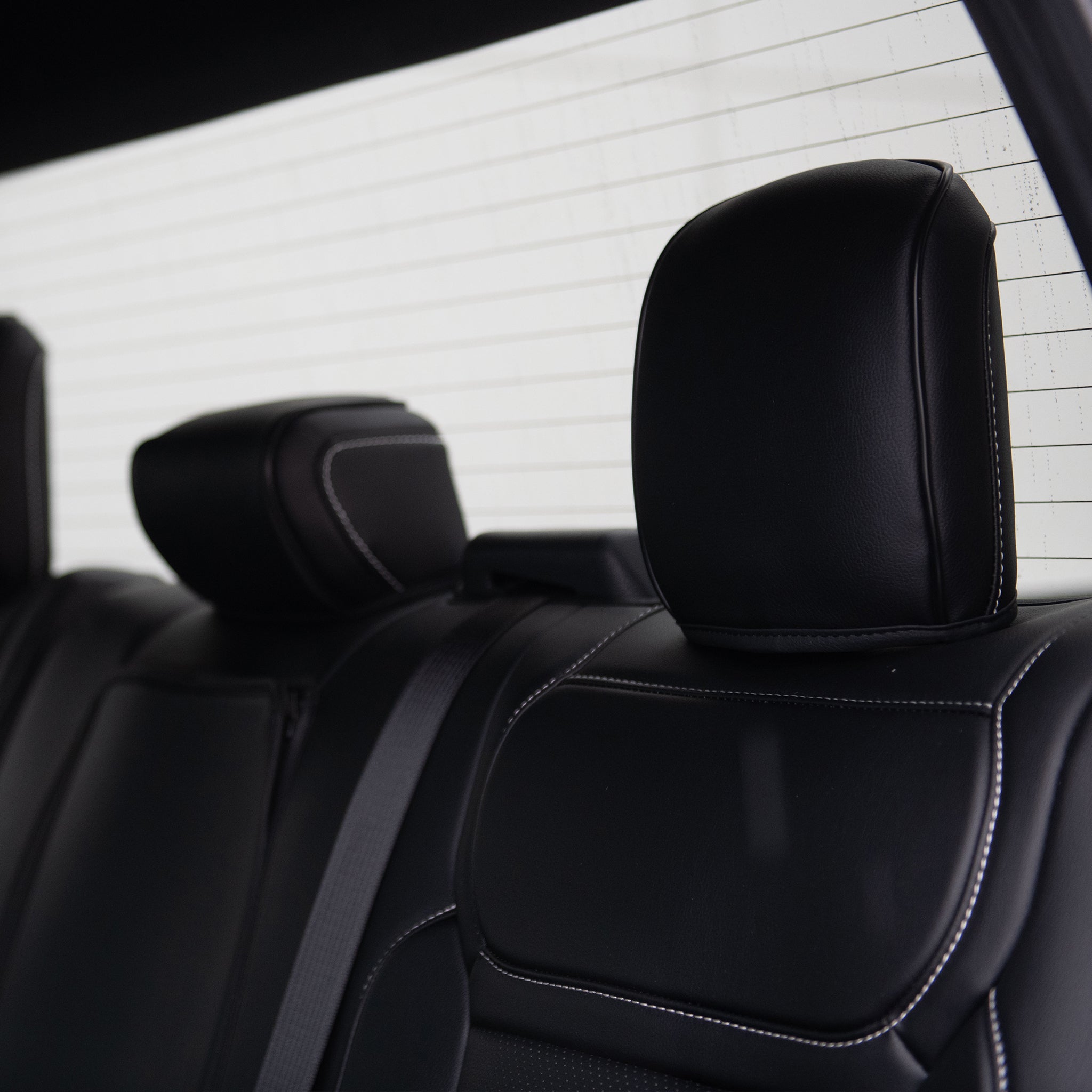 2021-ford-f-150-premium-custom-seat-coversSuperCab (Extended Cab) W/ Standard Center Console