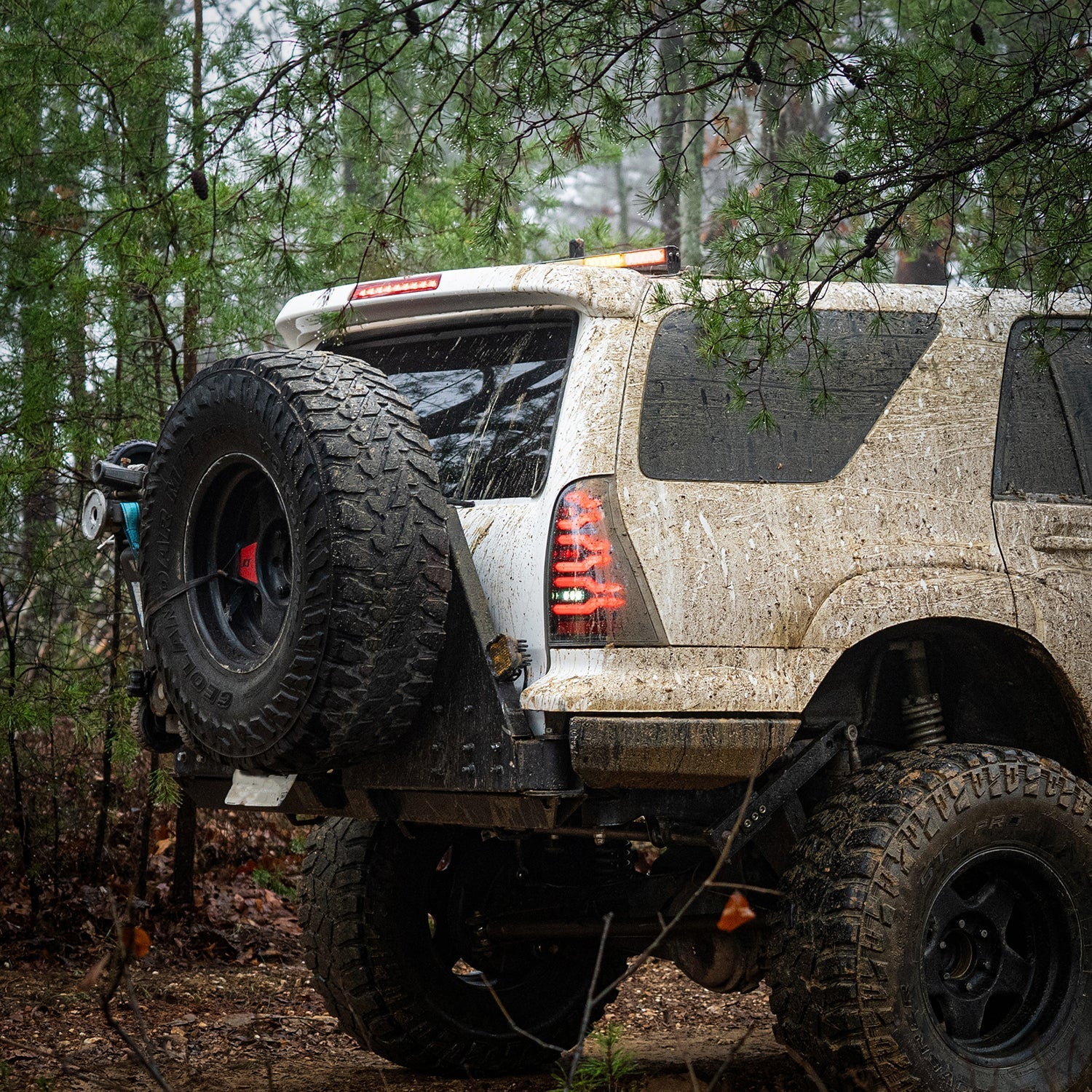 03-09 Toyota 4Runner LUXX-Series LED Tail Lights Black Red | AlphaRex