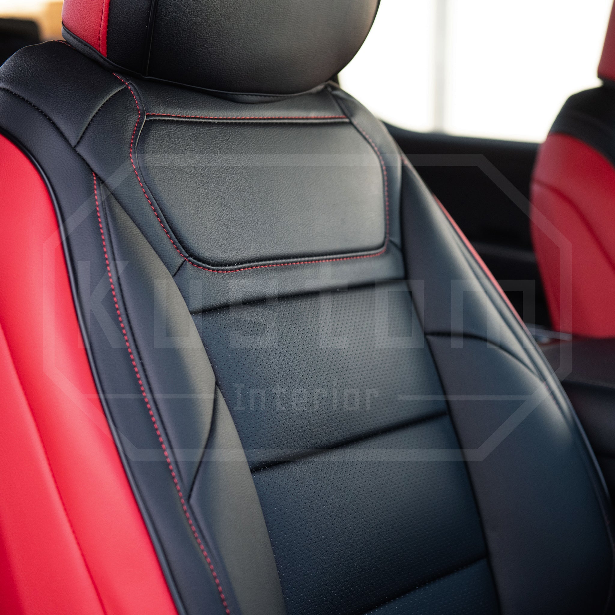 2021-ford-f-150-premium-custom-seat-coversSuperCrew (Crew Cab) W/ Front Middle Jump Seat