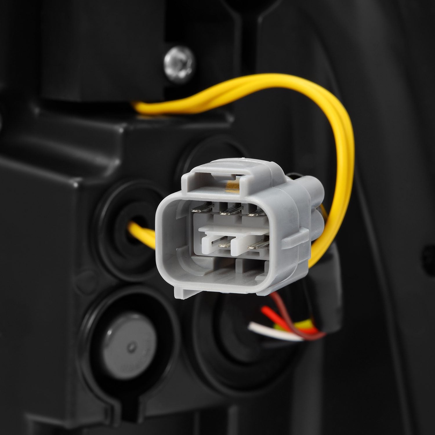 05-15 Toyota Tacoma LUXX-Series LED Tail Lights Black | AlphaRex