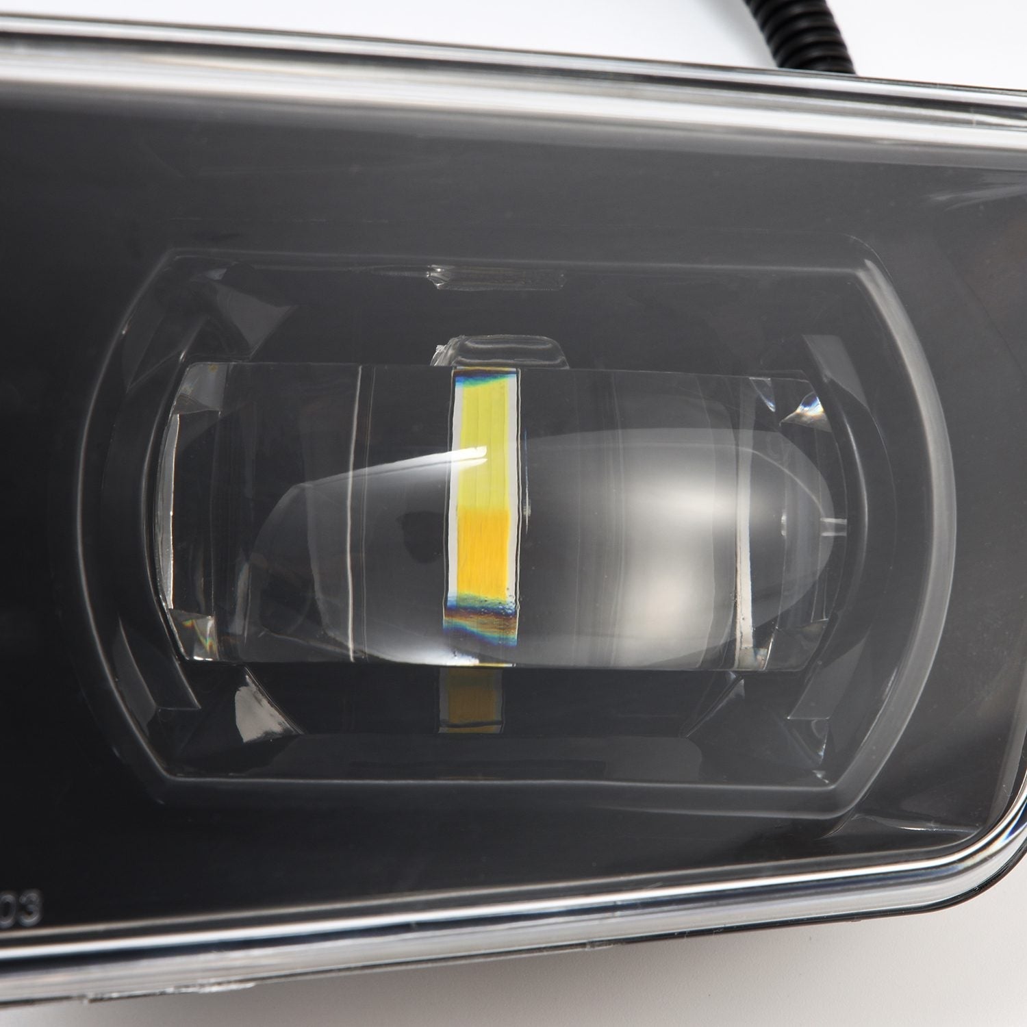 07-13 Chevrolet Silverado/07-14 Tahoe/Avalanche/Suburban (4x4 package) DoubleTap Dual Color LED Projector Fog Lights | AlphaRex