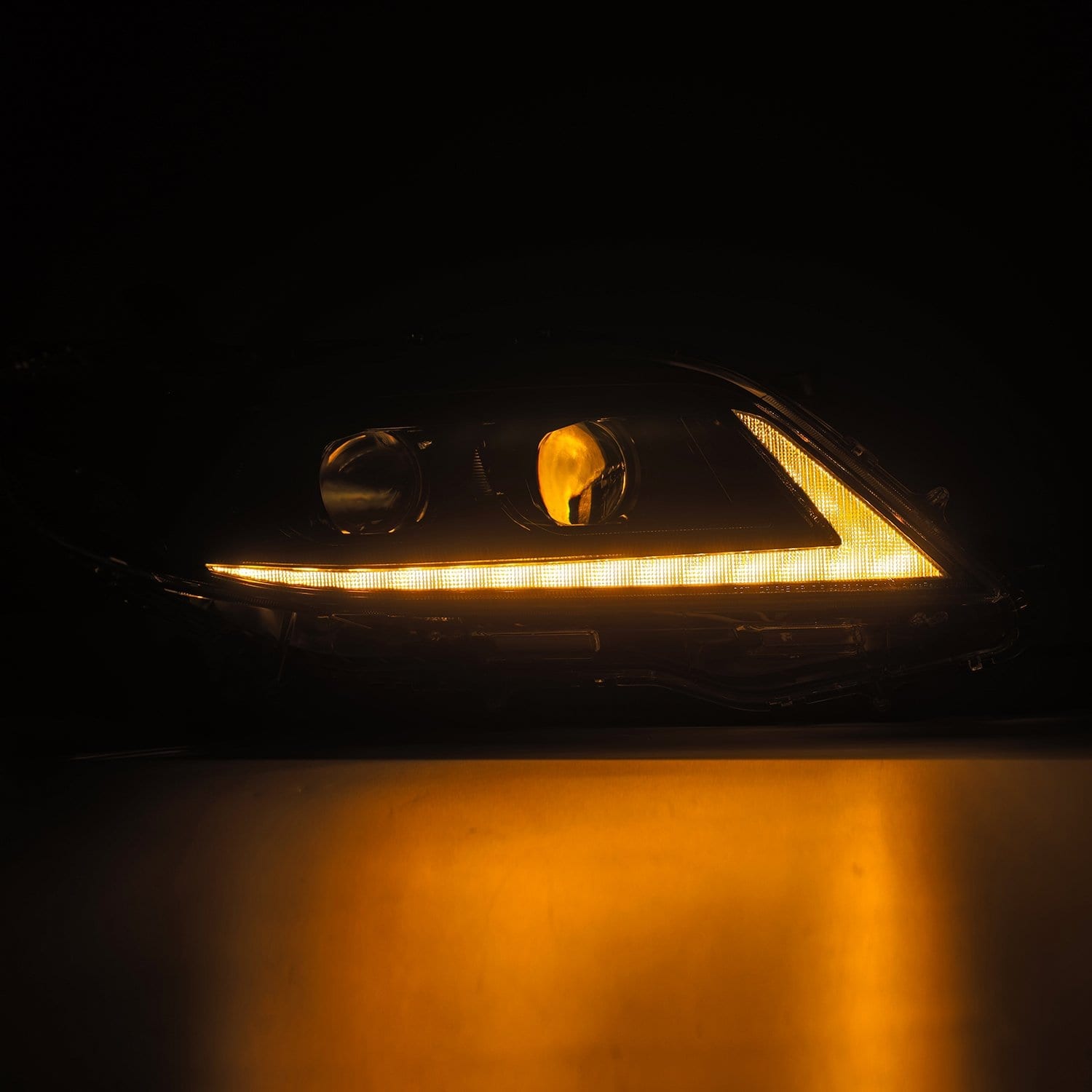 11-20 Toyota Sienna LUXX-Series Projector Headlights Alpha-Black | AlphaRex