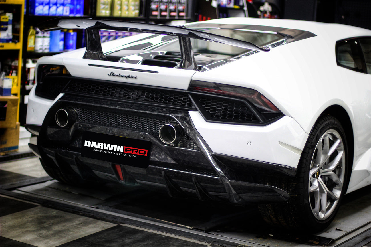 2015 - 2020 Lamborghini Huracan LP610 & LP580 Performante Style Partial Carbon Rear Bumper