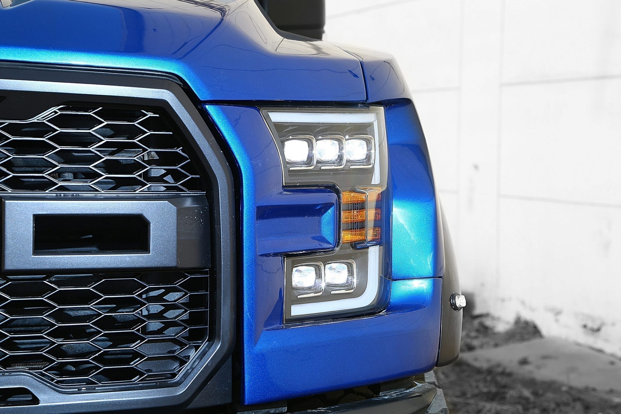 15-17 Ford F150 / 17-20 F150 Raptor NOVA-Series LED Projector Headlights Chrome | AlphaRex