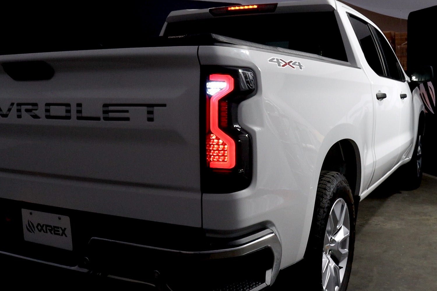 19-25 Chevrolet Silverado 1500 / 20-25 Silverado 2500HD/3500HD PRO-Series LED Tail Lights Jet Black | AlphaRex