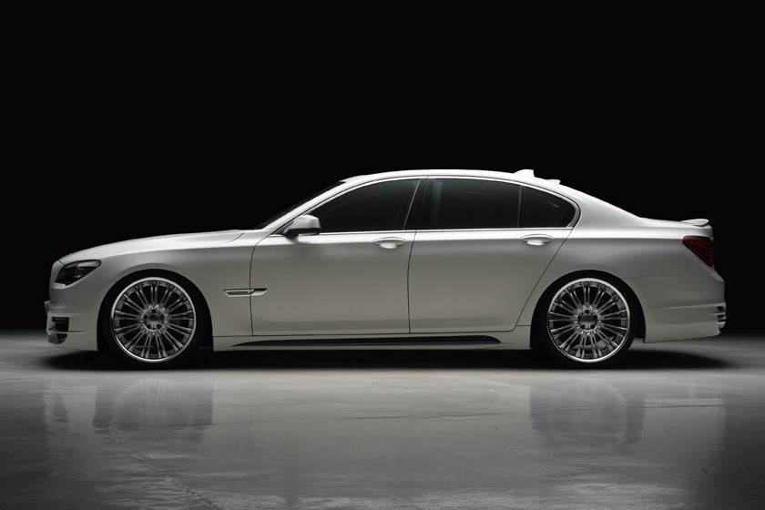 2009-2014 BMW 7 Series F01 WD Style Side Skirts - Carbonado