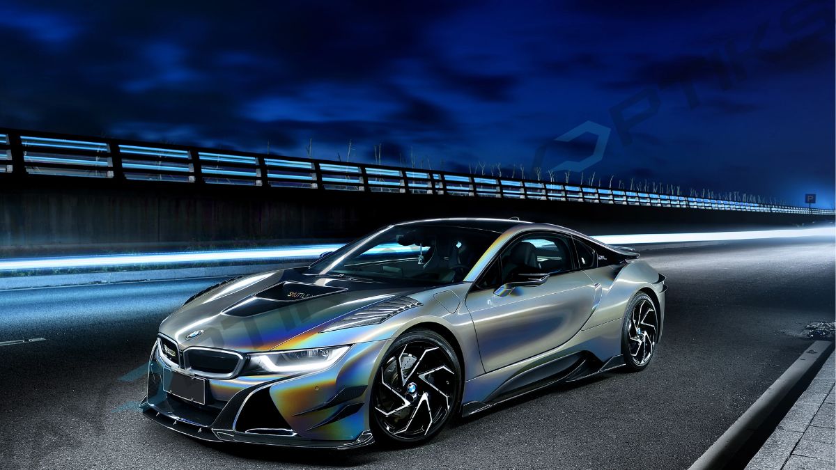 2014-2018 BMW i8 BZK Carbon Fiber Side Skirts