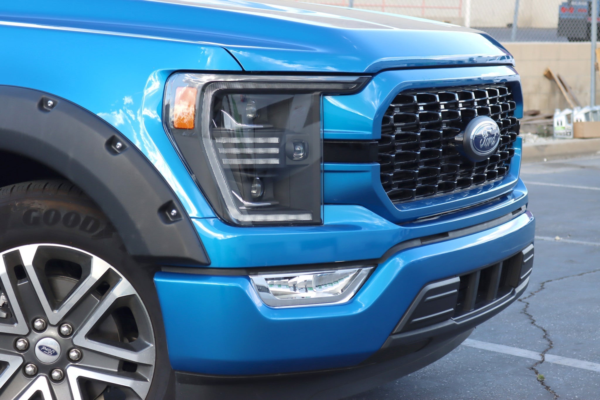 21-23 Ford F150 PRO-Series Halogen Projector Headlights Alpha-Black | AlphaRex