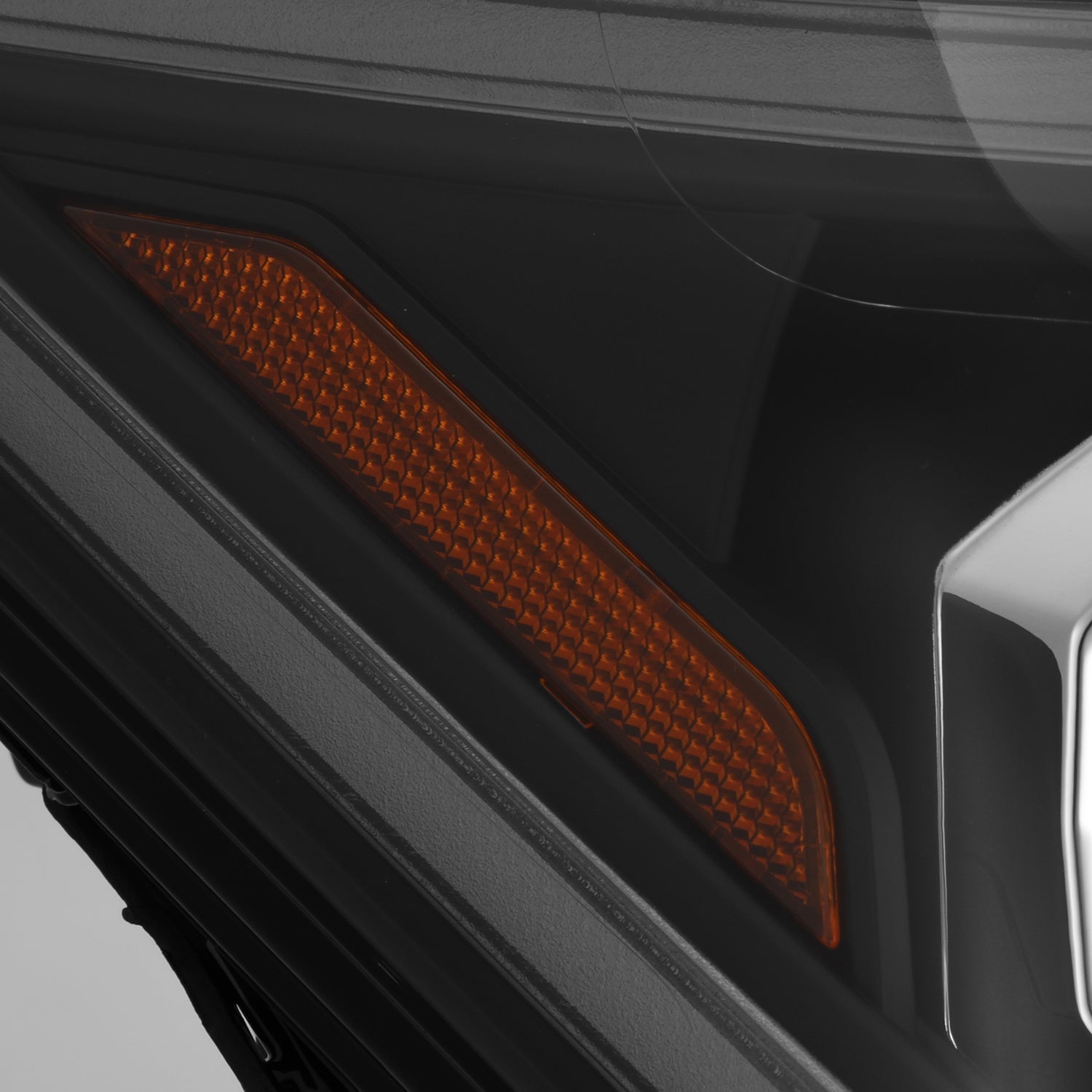 24-25 Toyota Tacoma / 25-up 4Runner LUXX-Series LED Projector Headlights Black | AlphaRex