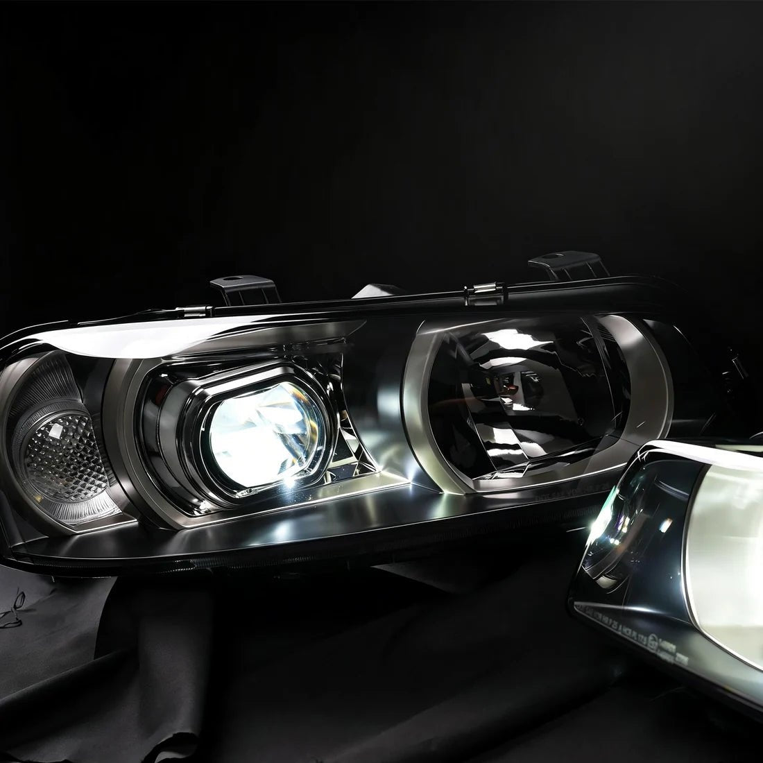 Nissan Skyline R34 BNR34 ER34 ENR34 HR34 Projector LED Headlights 1998-2002